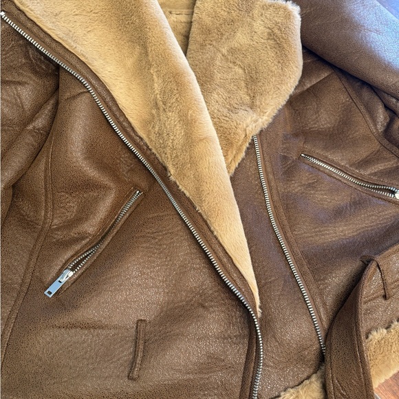 Women's Brown Shearling Jacket - Picture 5 of 10